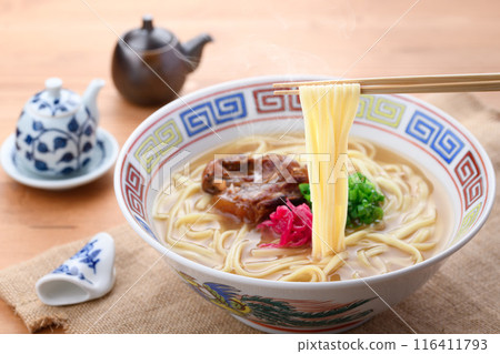 沖繩的靈魂食物Soki蕎麥麵（烤軟骨Soki蕎麥麵） 116411793