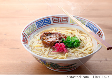 沖繩的靈魂食物Soki蕎麥麵（烤軟骨Soki蕎麥麵） 116411823
