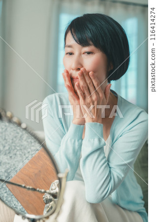 female, lady, woman 116414274
