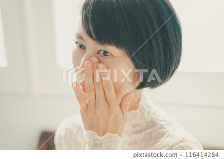 beauty, skincare, female 116414284