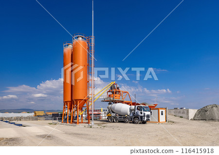 Concrete batching plant Concrete batching plant 116415918