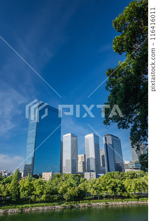 從大阪城內看到的大阪商務園區風景 從大阪城內看到的大阪商務園區風景 116416011