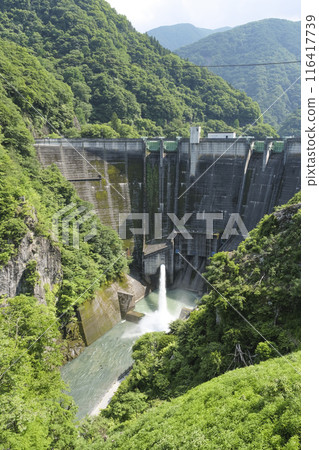 二瀨水壩，位於荒川河源頭的重力拱壩 116417739