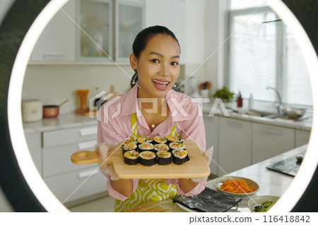 Housewife Making Food Content For Vlog 116418842