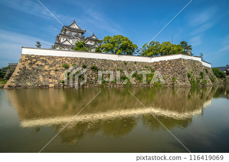 大阪府護城河中倒映的岸和田城 大阪府護城河中倒映的岸和田城 116419069