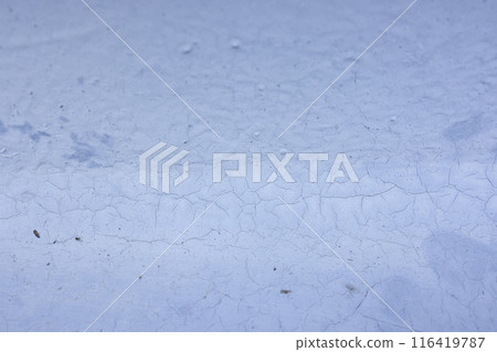 Cracked balcony floor 116419787