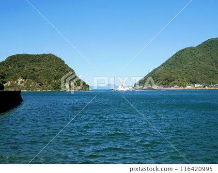 Sankakunoseto and Nakagami Island (Kamiamakusa City, Kumamoto Prefecture) Sankakunoseto and Nakagami Island (Kamiamakusa City, Kumamoto Prefecture) 116420995