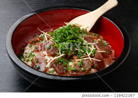 Bonito tekone sushi 116422167