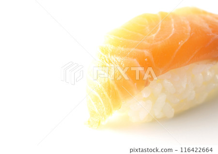 白色背景下拍攝的一把鮭魚 白色背景下拍攝的一把鮭魚 116422664