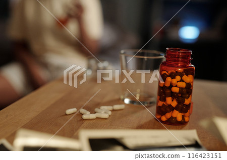 Pills and bottle of antidepressants Pills and bottle of antidepressants 116423151