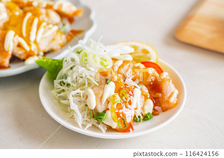 雞肉炒甜醋醬 116424156