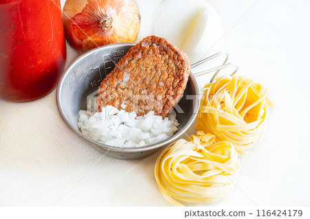 波隆那麵食的配料 波隆那麵食的配料 116424179