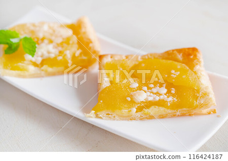 Streusel Apple Pie Streusel Apple Pie 116424187