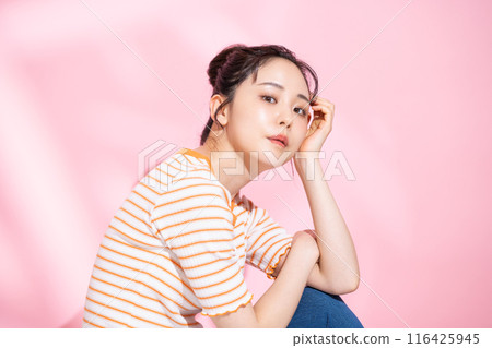 Beauty of young women 116425945
