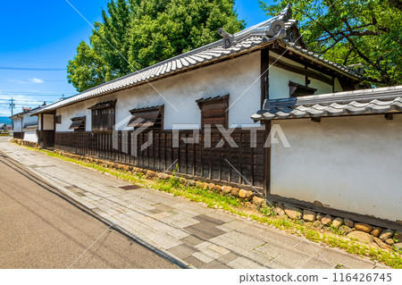 三重縣龜山市加藤家長山門 116426745