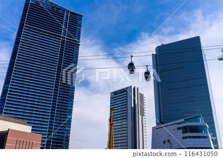 A view of an urban circular ropeway in Yokohama, Japan 116431050