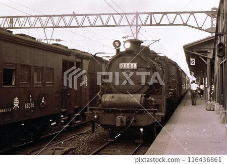 1968 Steam locomotive D60, Ban'etsu East Line, Taira Station (now Iwaki Station), Fukushima Prefecture, Archive photo 1968 Steam locomotive D60, Ban'etsu East Line, Taira Station (now Iwaki Station), Fukushima Prefecture, Archive photo 116436861