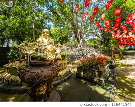 Pongour Waterfall in Dalat, Vietnam 116441545