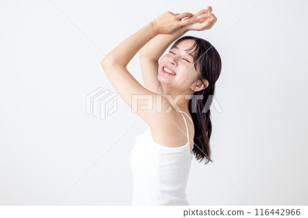 美麗形象：穿著吊帶背心的女人 116442966
