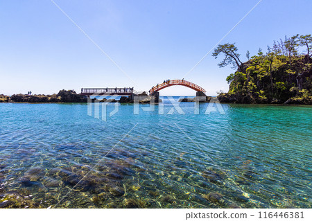 [新潟縣_佐渡_矢島/京島]一邊欣賞美麗風景一邊體驗浴缸船 116446381