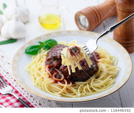 Hamburger spaghetti 116446592