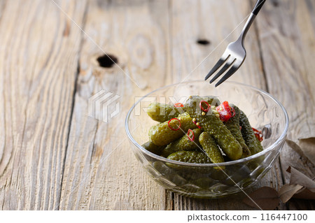 pickles  116447100
