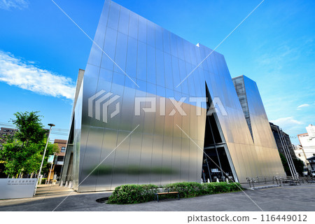 View of the Sumida Hokusai Museum and Midoricho Park in Sumida Ward, Tokyo View of the Sumida Hokusai Museum and Midoricho Park in Sumida Ward, Tokyo 116449012