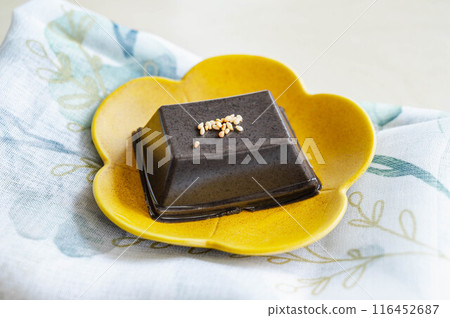 Black sesame tofu Black sesame tofu 116452687