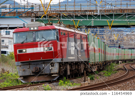JR貨運EH500型交直流電力機車牽引長貨櫃列車 JR貨運EH500型交直流電力機車牽引長貨櫃列車 116454969