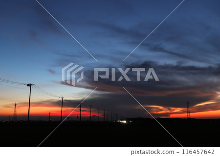 黃昏的傍晚 黃昏的傍晚 116457642