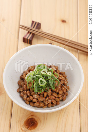 Natto put in a small dish 116458333