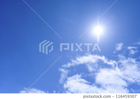 夏天的天空、陽光和雲彩橫濱 夏天的天空、陽光和雲彩橫濱 116459307