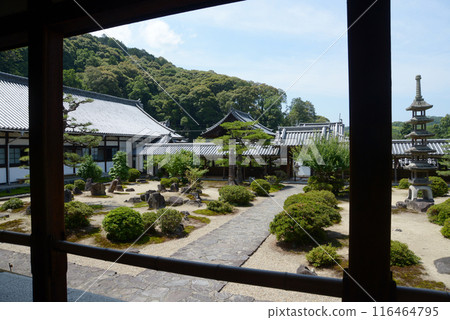 京都府宇治市興勝寺，從本堂看到的花園 116464795