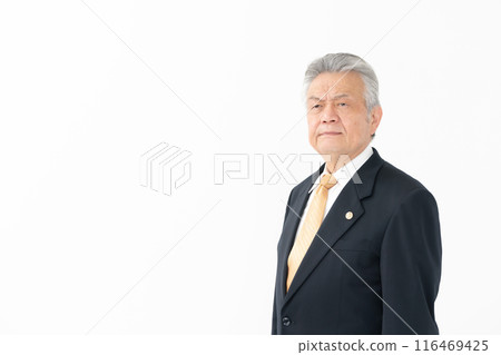 商業資深男律師 116469425
