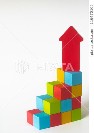 箭頭和構建塊圖向右上升 116470163