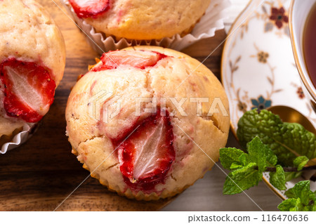 草莓鬆餅 116470636