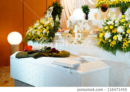 funeral ceremony funeral ceremony 116471450