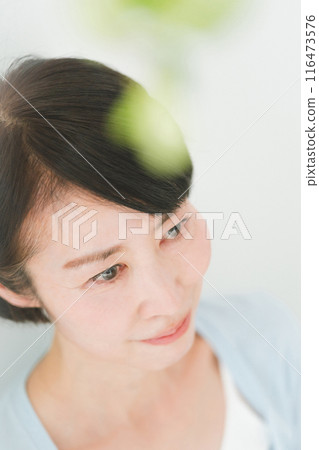 female, lady, woman 116473576