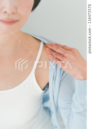 female, females, lady 116473578