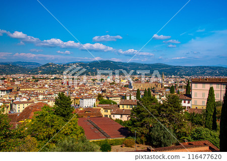 Travel scenery of Florence, the flower city of Italy with a beautiful cathedral Travel scenery of Florence, the flower city of Italy with a beautiful cathedral 116477620