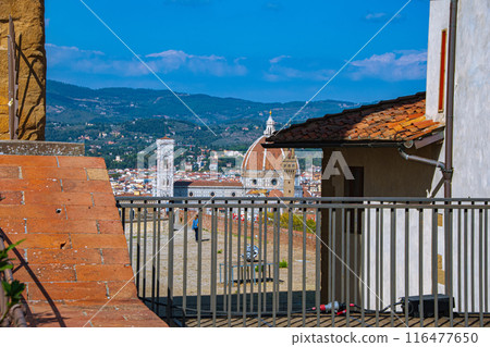 Travel scenery of Florence, the flower city of Italy with a beautiful cathedral 116477650