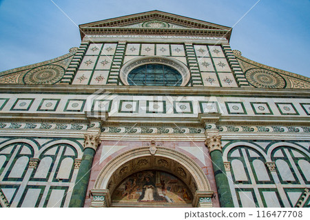 Travel scenery of Florence, the flower city of Italy with a beautiful cathedral 116477708