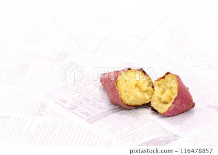 烤地瓜 Beniyuuka，切成片，明亮的背景 116478857