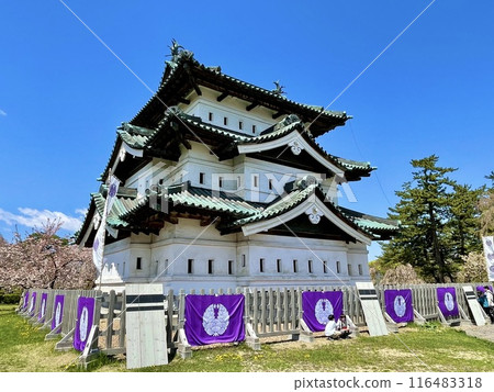 [Aomori Prefecture] Hirosaki Castle and cherry blossoms 116483318