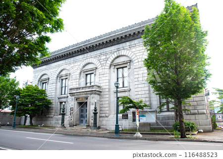 Old Mitsui Bank Otaru Branch 116488523