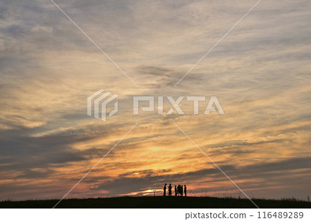 beautiful sunrise sky 116489289