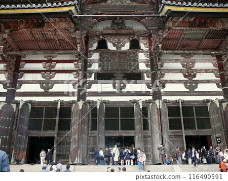 世界遺產東大寺/國寶大佛殿與遊客【國家指定史蹟】奈良縣 116490591