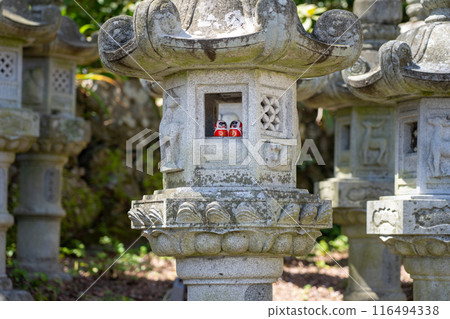 大阪箕面勝尾寺燈籠內的佛法 大阪箕面勝尾寺燈籠內的佛法 116494338