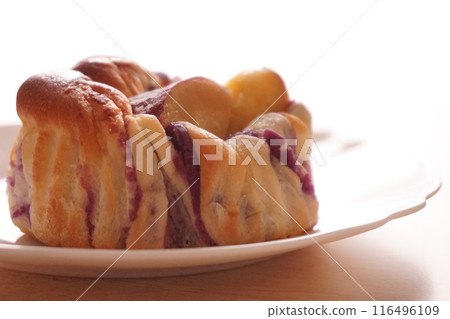 Sweet potato bread on a white plate 116496109