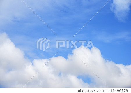 Summer sky, blue sky, sunny sky, sky material [Tokyo] 116496779